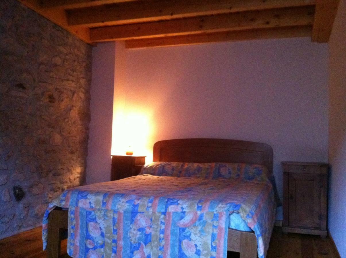 Maison De Caractere En Pierre Cal Blanic Saint-Pierre-dels-Forcats Buitenkant foto